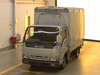 Isuzu ELF  с аукциона в Японии