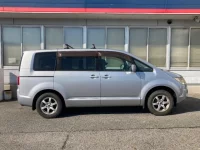 Mitsubishi DELICA D5 лот № 3028 оценка 4  с аукциона в Японии 2