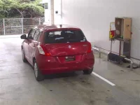 Suzuki SWIFT лот № 200 оценка R  с аукциона в Японии 1