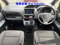 Toyota VOXY лот № 42013 оценка 3.5  с аукциона в Японии 2