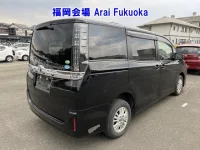 Toyota VOXY лот № 42013 оценка 3.5  с аукциона в Японии 9