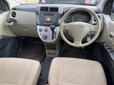 Daihatsu MIRA  с аукциона в Японии