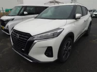 Nissan KICKS лот № 5530 оценка R  с аукциона в Японии 2