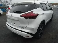 Nissan KICKS лот № 5530 оценка R  с аукциона в Японии 3