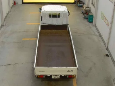 Isuzu ELF  с аукциона в Японии