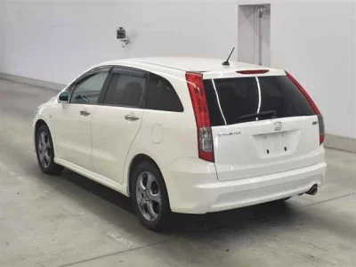 Honda STREAM  с аукциона в Японии