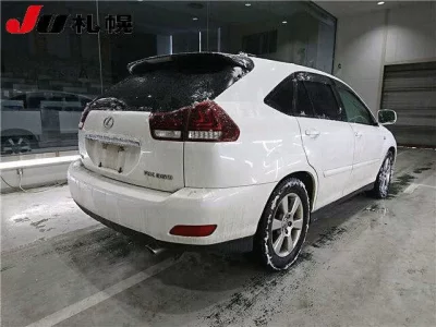 Toyota HARRIER  с аукциона в Японии