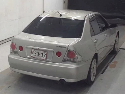 Toyota ALTEZZA  с аукциона в Японии