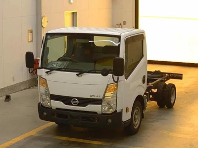 Nissan ATLAS  с аукциона в Японии