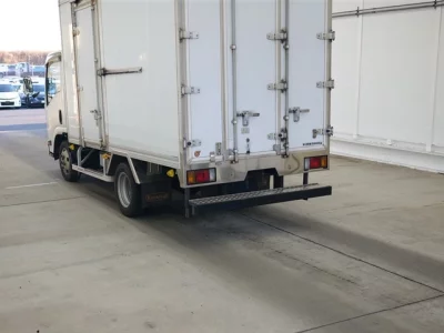 Mazda TITAN  с аукциона в Японии