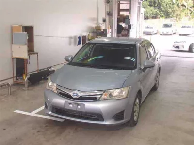 Toyota COROLLA AXIO  с аукциона в Японии