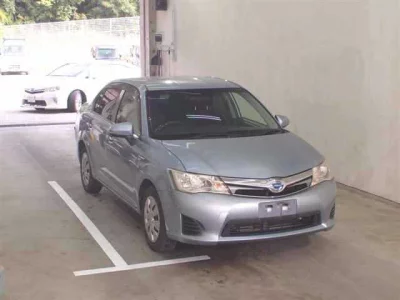 Toyota COROLLA AXIO  с аукциона в Японии