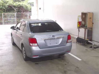 Toyota COROLLA AXIO  с аукциона в Японии