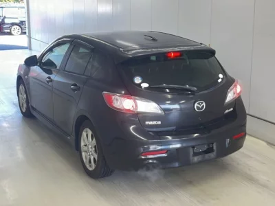Mazda AXELA  с аукциона в Японии