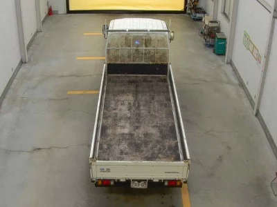 Mazda TITAN  с аукциона в Японии