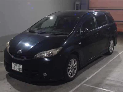 Toyota WISH  с аукциона в Японии
