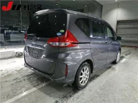 Honda FREED лот № 1158 оценка 3  с аукциона в Японии 1