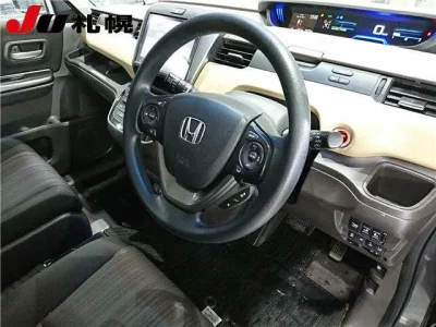 Honda FREED  с аукциона в Японии