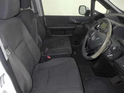 Honda STEP WAGON  с аукциона в Японии