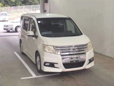 Honda STEP WAGON  с аукциона в Японии