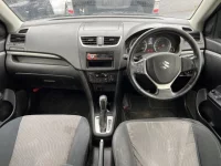 Suzuki SWIFT лот № 1075 оценка 3  с аукциона в Японии 3