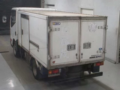 Nissan ATLAS  с аукциона в Японии