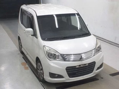 Mitsubishi DELICA D2