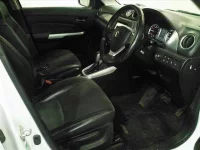 Suzuki ESCUDO лот № 2032 оценка 3.5  с аукциона в Японии 3