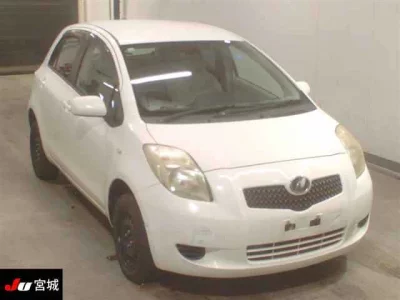 Toyota VITZ  с аукциона в Японии