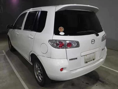 Mazda DEMIO  с аукциона в Японии
