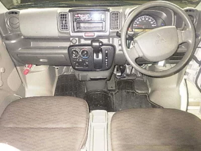 Mitsubishi MINICAB VAN