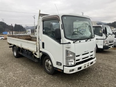 Isuzu ELF  с аукциона в Японии