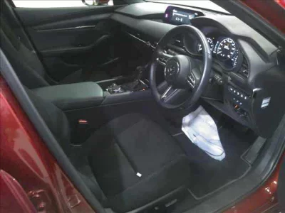 Mazda MAZDA3  с аукциона в Японии