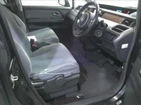 Honda STEP WAGON лот № 4223 оценка 3.5  с аукциона в Японии 3