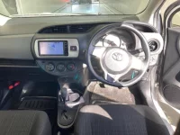 Toyota VITZ лот № 3062 оценка 4.5  с аукциона в Японии 3