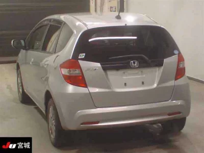 Honda FIT  с аукциона в Японии