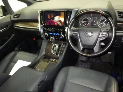 Toyota ALPHARD  с аукциона в Японии