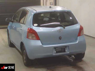 Toyota VITZ  с аукциона в Японии