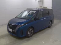 Nissan SERENA лот № 1002 оценка 5  с аукциона в Японии 2