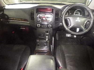 Mitsubishi PAJERO  с аукциона в Японии