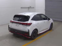 Nissan AURA лот № 1007 оценка 4.5  с аукциона в Японии 3