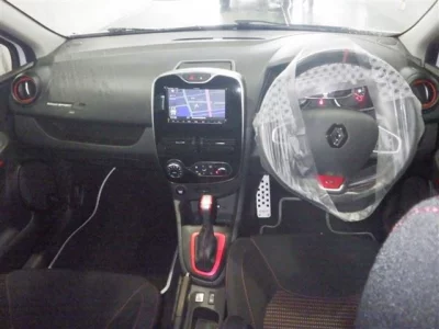 Renault LUTECIA  с аукциона в Японии