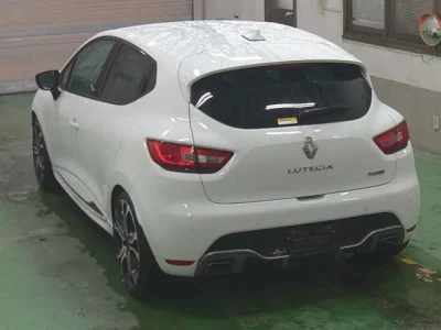 Renault LUTECIA  с аукциона в Японии