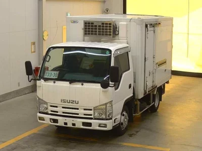 Isuzu ELF  с аукциона в Японии