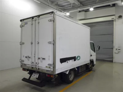 Mitsubishi CANTER  с аукциона в Японии