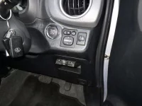 Toyota VITZ лот № 3052 оценка R  с аукциона в Японии 5