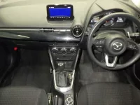 Mazda DEMIO лот № 3054 оценка 3.5  с аукциона в Японии 2