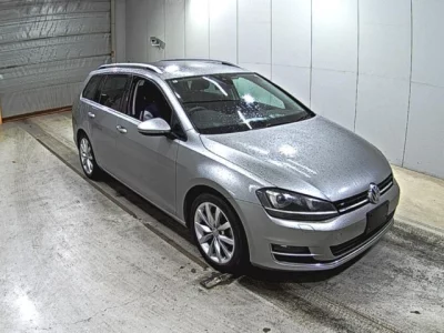Volkswagen GOLF VARIANT