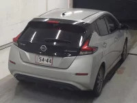 Nissan LEAF лот № 5427 оценка 3  с аукциона в Японии 3