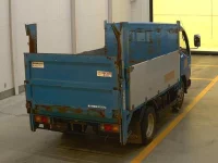 Mitsubishi CANTER лот № 1327 оценка 3.5  с аукциона в Японии 1